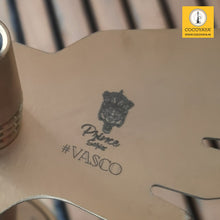 Load image into Gallery viewer, COCOYAYA Prince Series Vasco with Bag Hookah Golden ( Transparent Base )