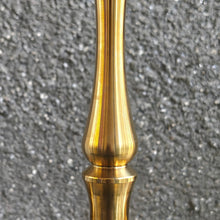 Load image into Gallery viewer, COCOYAYA Prince Series Tachi Bana Hookah Golden (Amber Base) With Bag