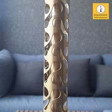 Load image into Gallery viewer, COCOYAYA King Series 2.0 Bahadur Shah Hookah Golden (Transparent Base) With Bag
